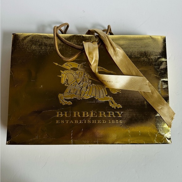 Authentic Burberry Gold Paper Shopping Bag Gold Knight Logo Discounted - Picture 8 of 9